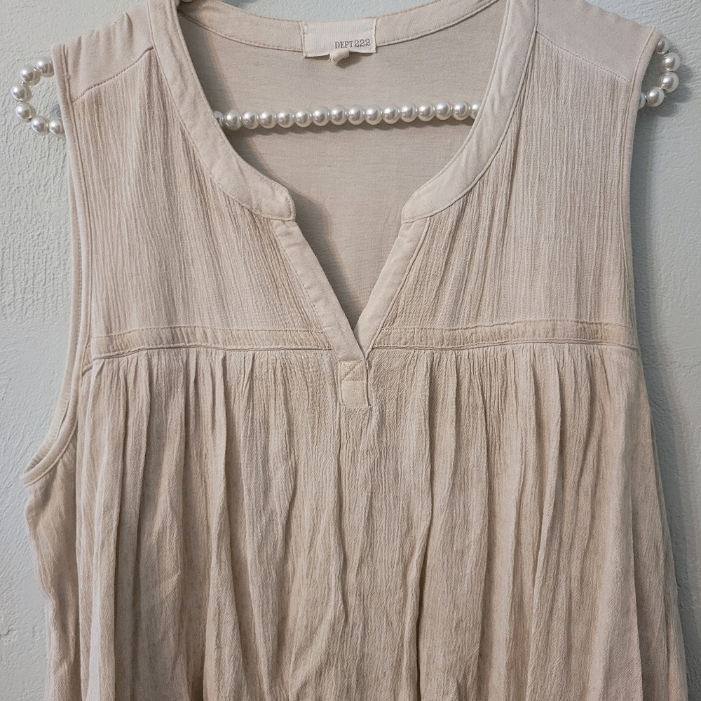 Dept222 Unique Ruffle Stylish Top! - Picture 3 of 7